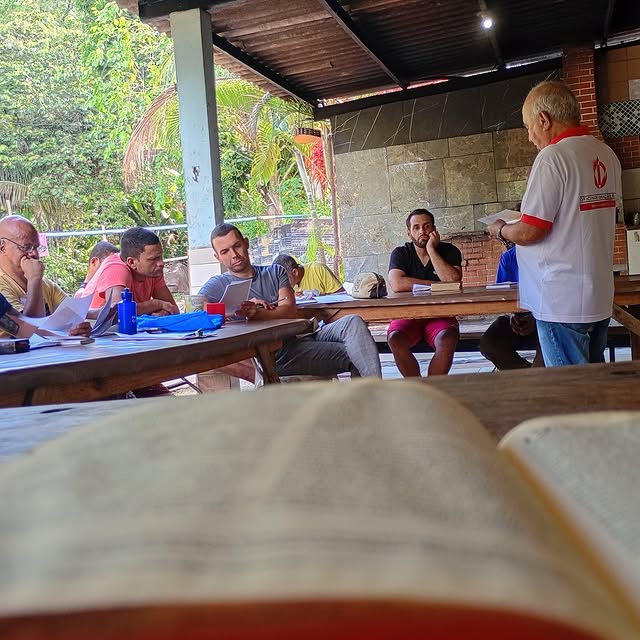 Momento de espiritualidade no Instituto Amar
