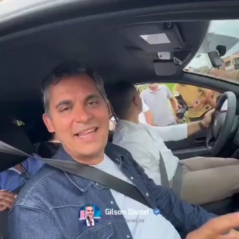 Entrega de veículo para a missão
